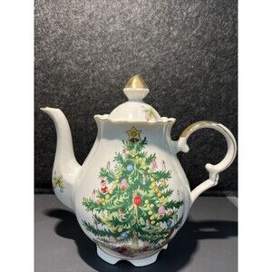 VTG Lefton Christmas Tree Teapot W/ Lid  Hand Painted Gold Trim Japan‎ #1658